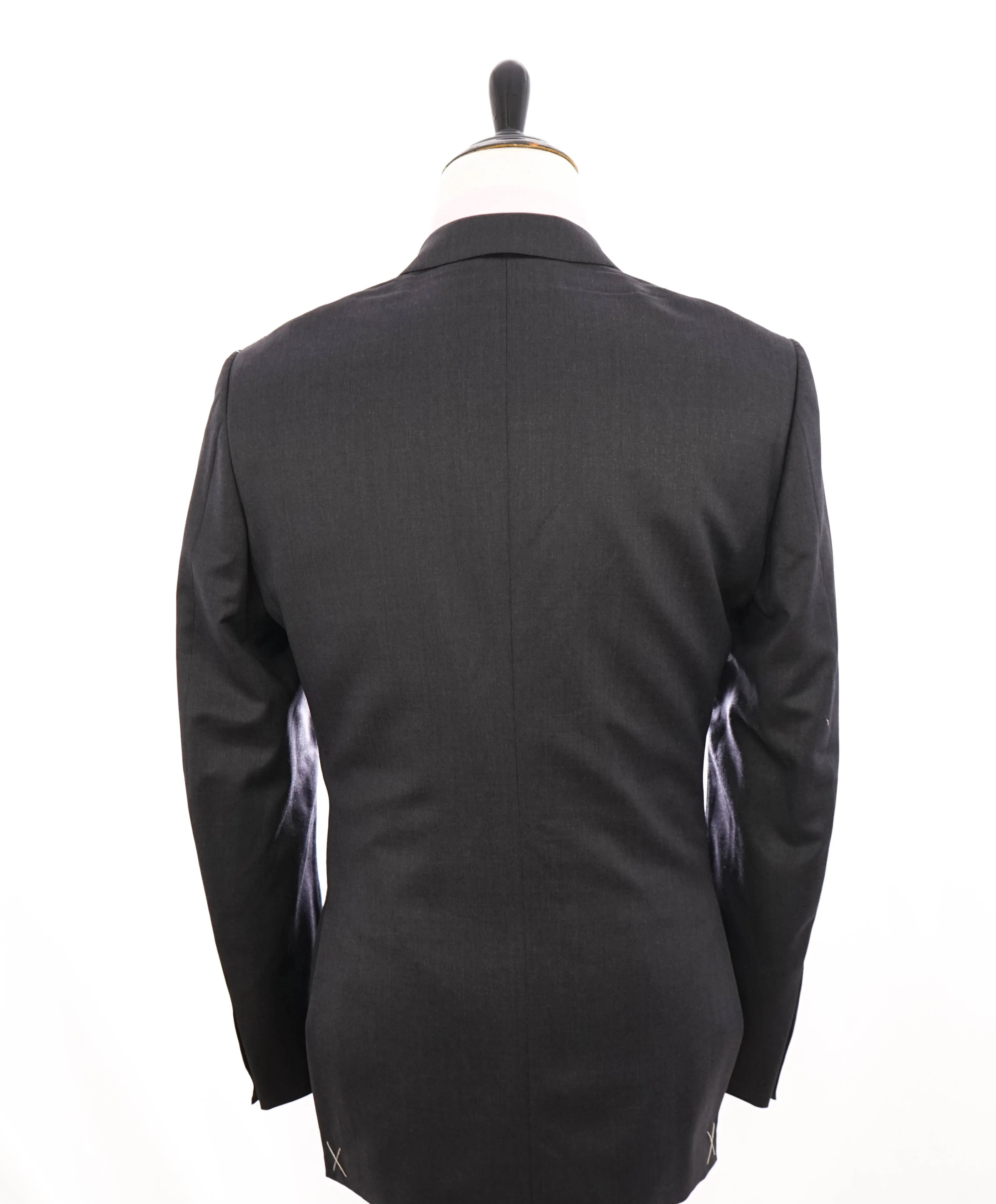 $2,695 ERMENEGILDO ZEGNA -"Micronsphere" GRAY Blazer - 42L