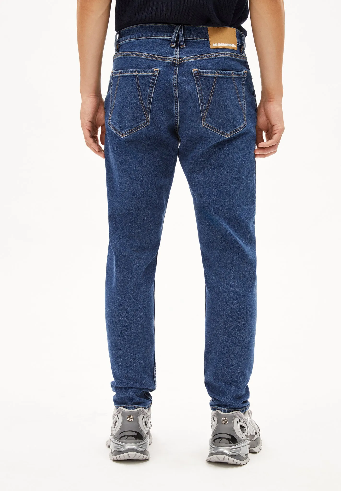 Jeans AARJO TARPA whale | ARMEDANGELS