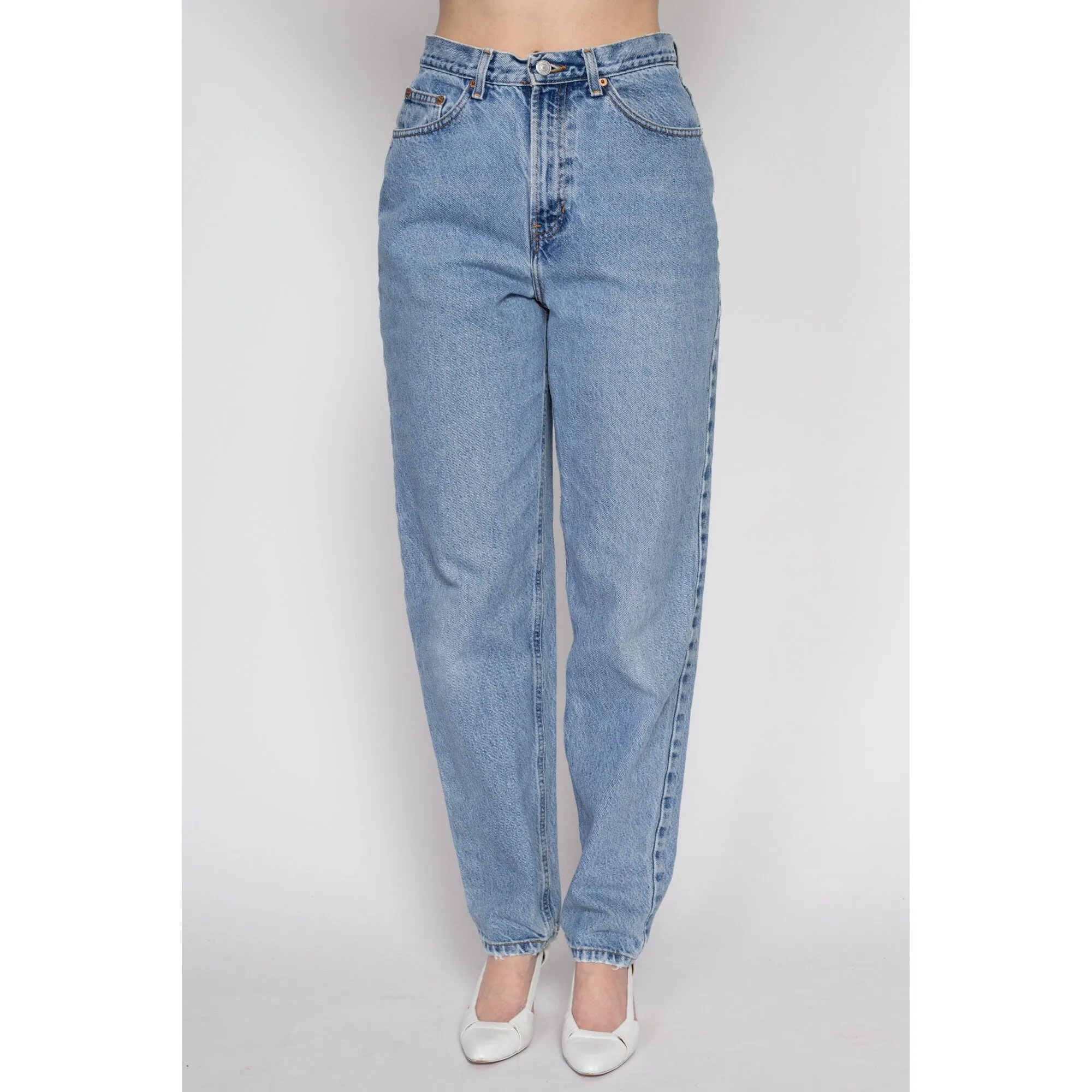 Medium 90s Gap High Waisted Mom Jeans 28"