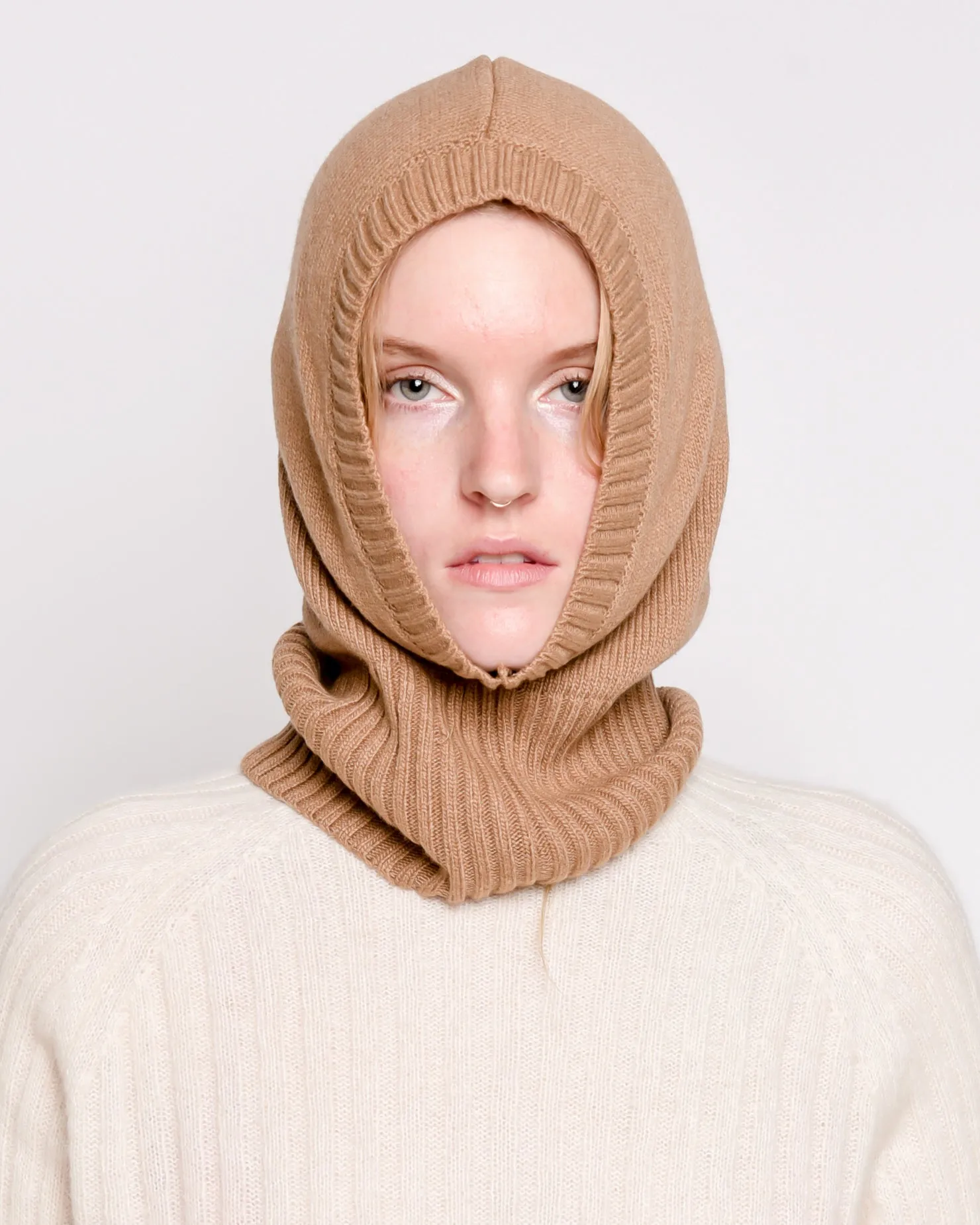 Miley knit baclava in camel