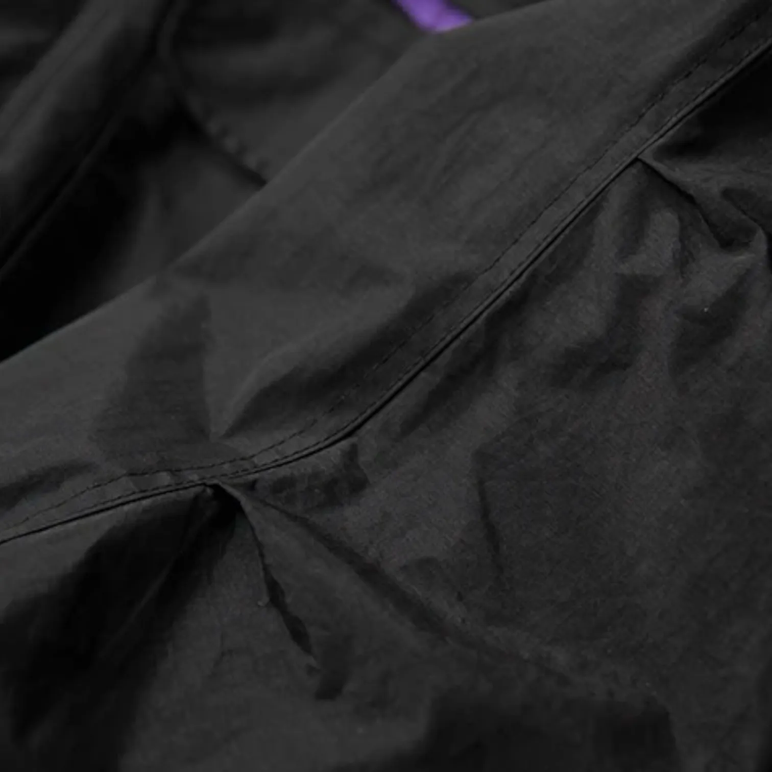 Reversible cropped windbreaker with oversized pockets