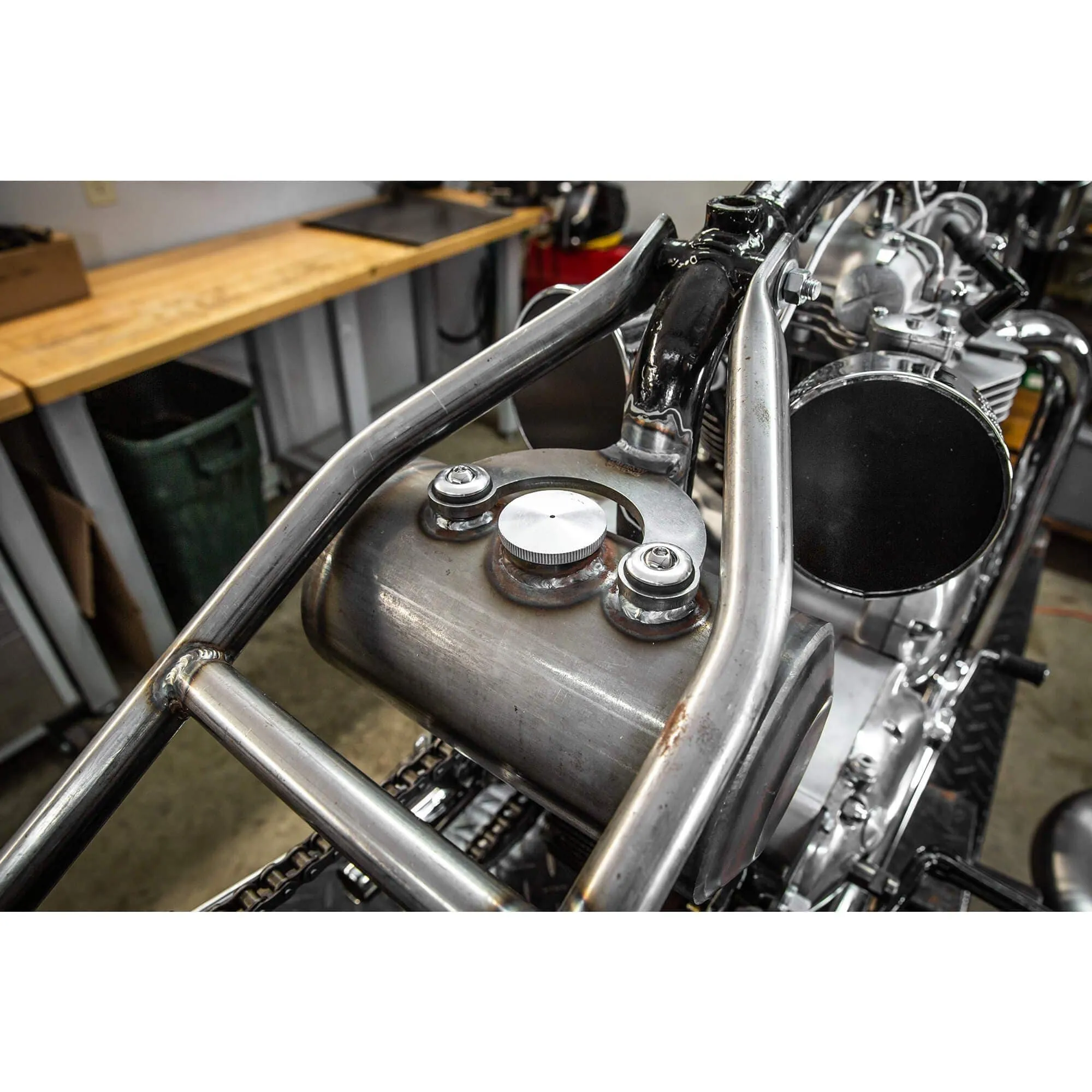 Rubber Mount Bracket Kit for Lowbrow Oil Tanks - for 500 / 650 c.c. unit Triumph Motorcycles - Aluminum Washers