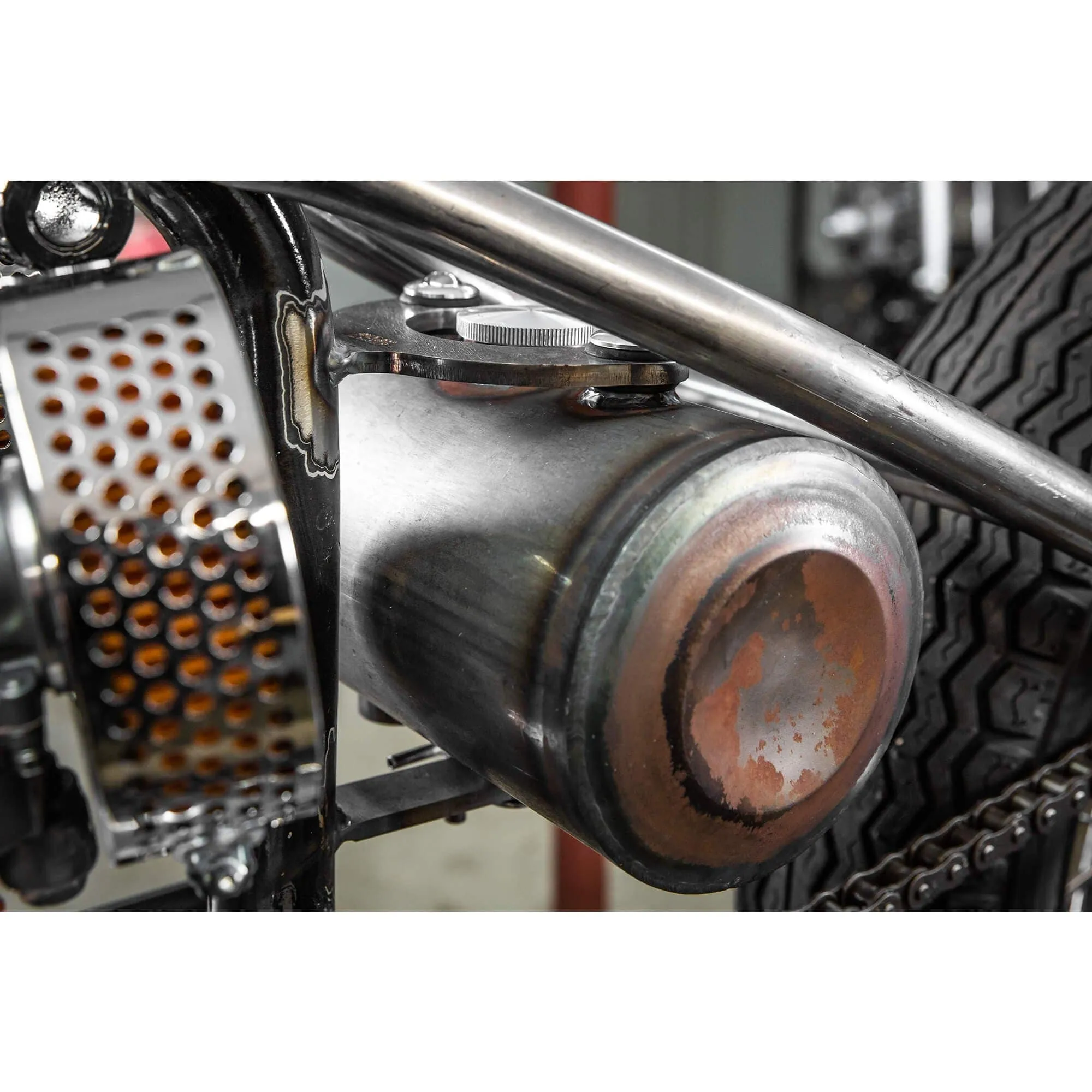 Rubber Mount Bracket Kit for Lowbrow Oil Tanks - for 500 / 650 c.c. unit Triumph Motorcycles - Brass Washers