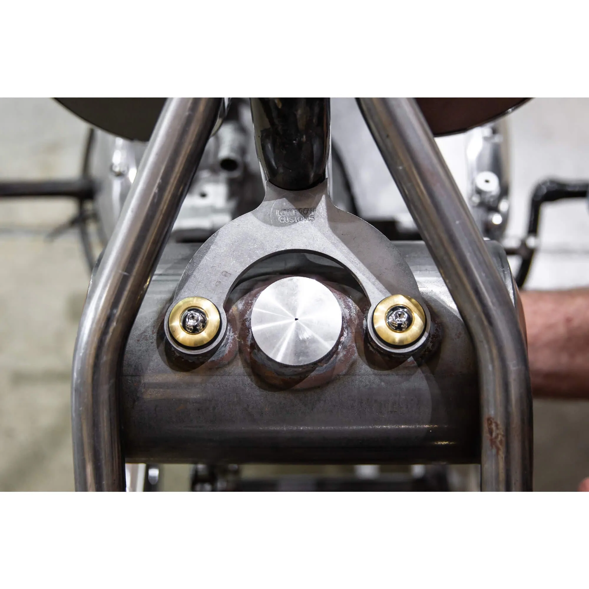 Rubber Mount Bracket Kit for Lowbrow Oil Tanks - for 500 / 650 c.c. unit Triumph Motorcycles - Brass Washers