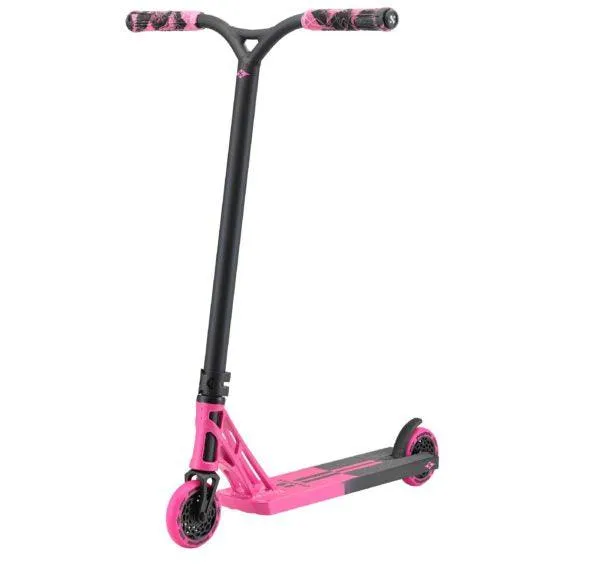 Sacrifice Chapter 2 Pro Park Pink/Black Scooter