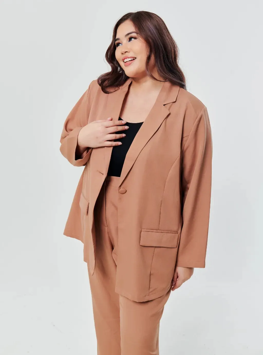 Set Lapel Collar Blazer with Bootcut Tuxedo Pants