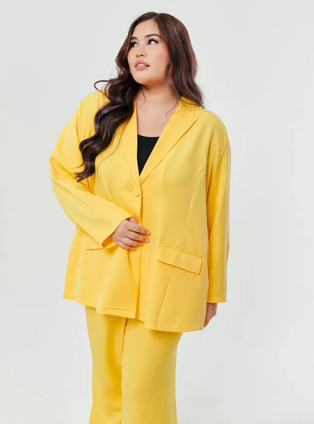 Set Lapel Collar Blazer with Bootcut Tuxedo Pants